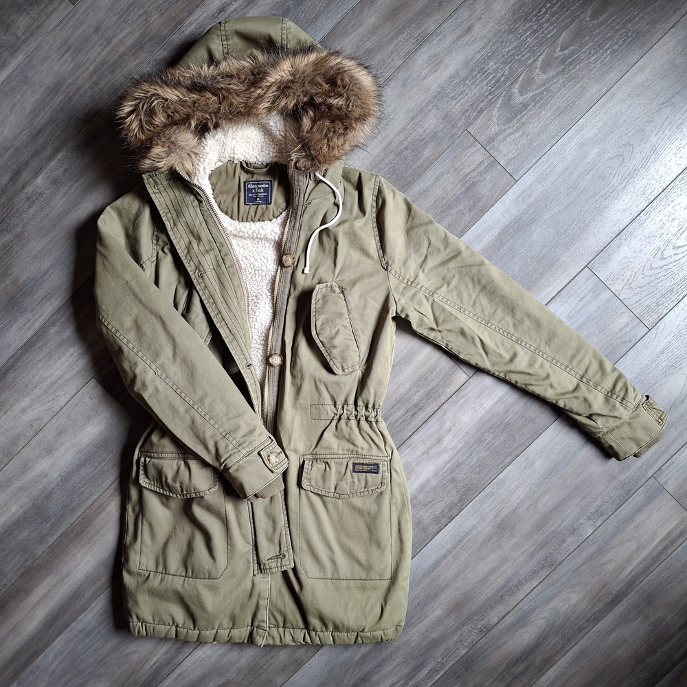 Abercrombie & Fitch Olive Parka Jacket with Faux Fur Trim